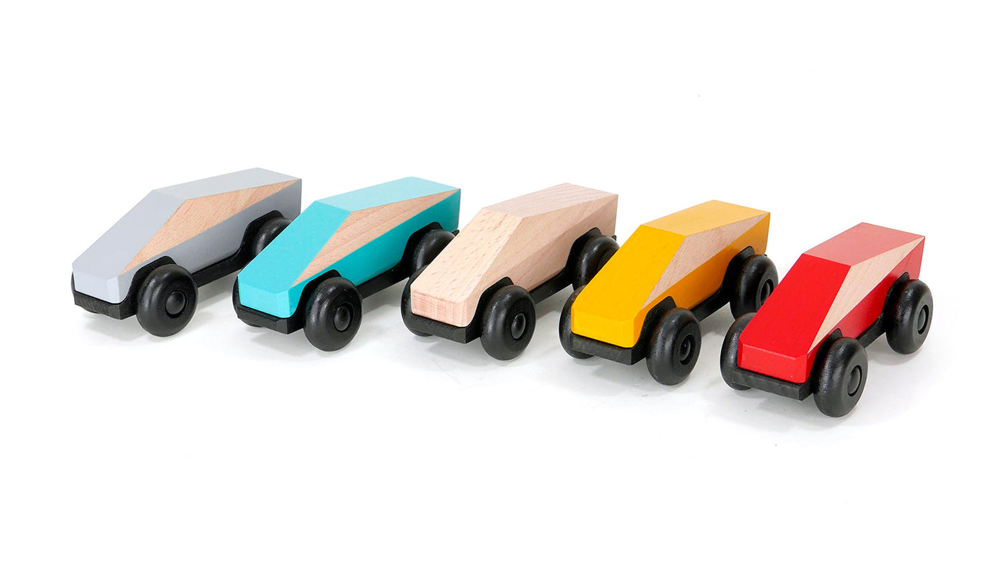 49710 Future travel car - natural wood color