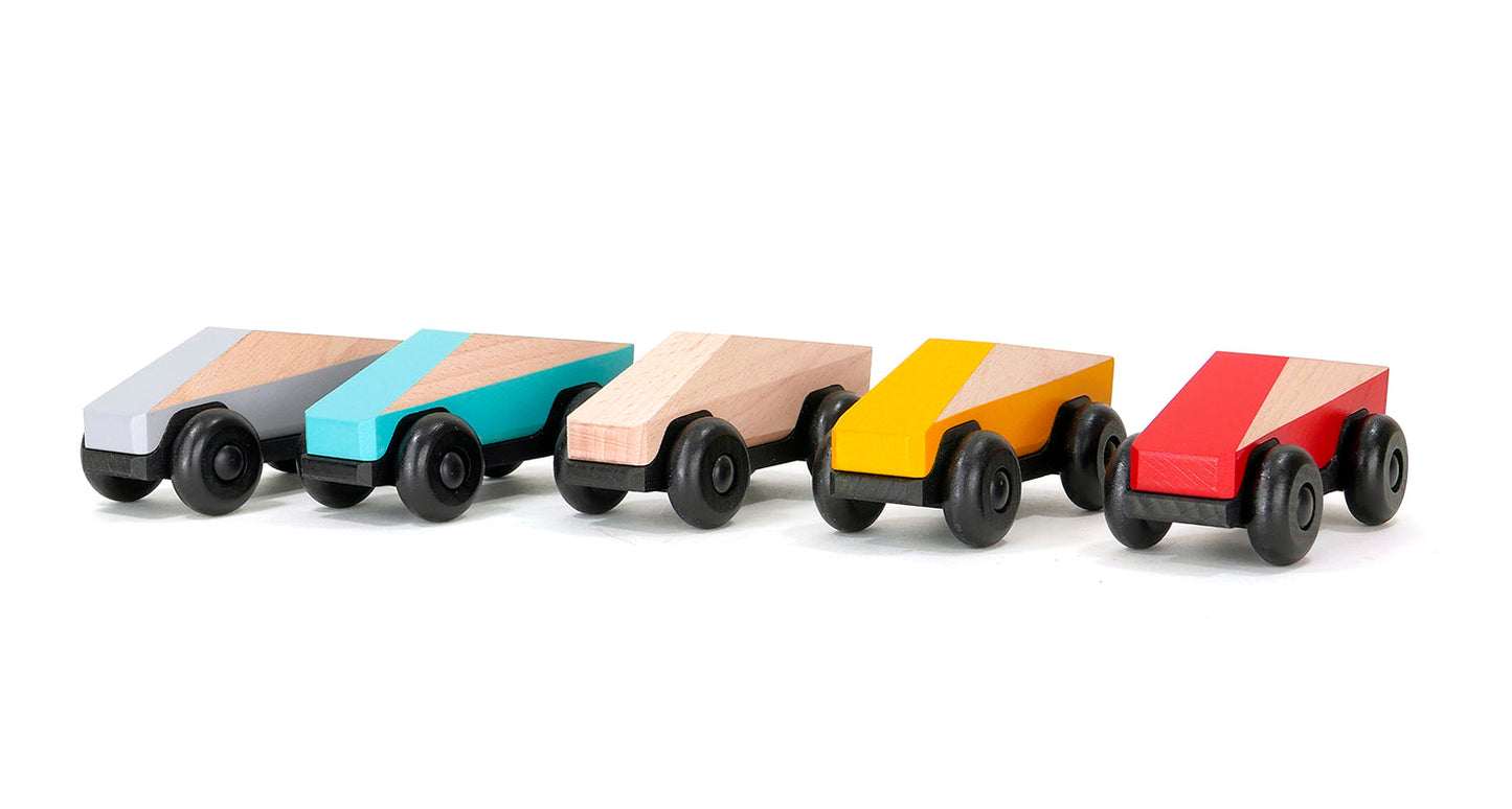49710 Future travel car - natural wood color