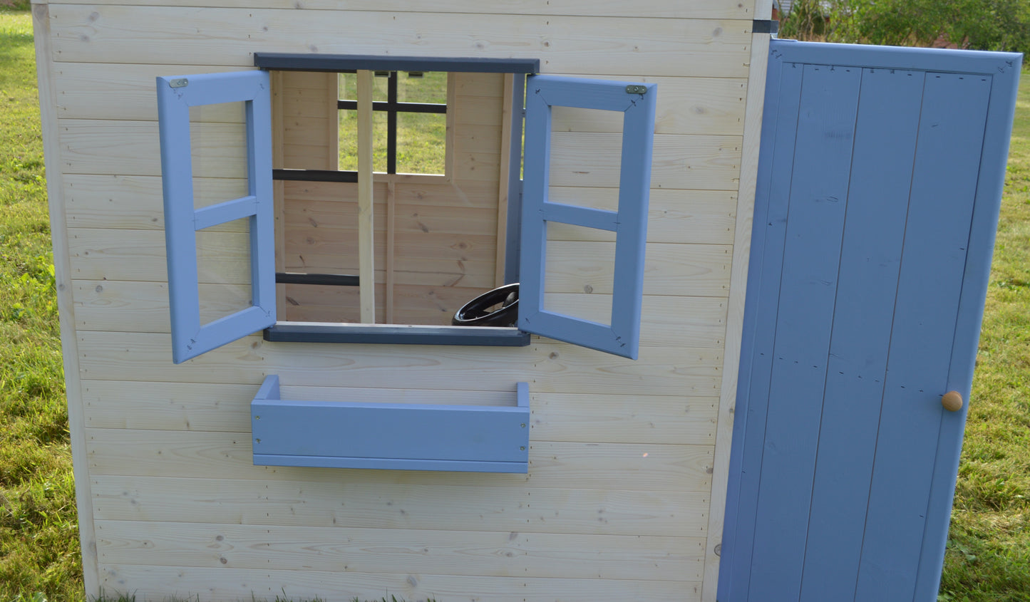 M33 Playhouse "The Castle"