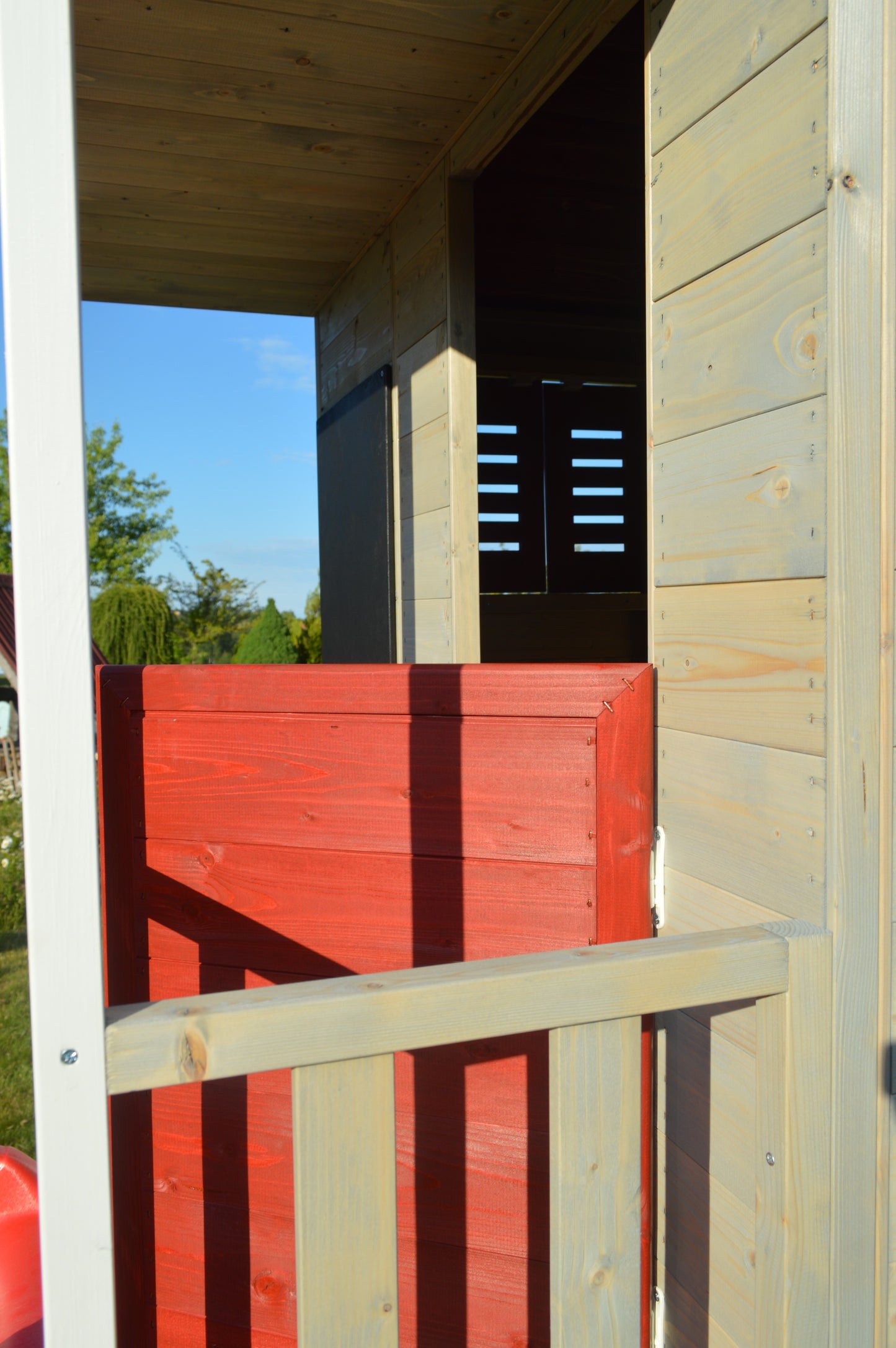 M5R Garden playhouse
