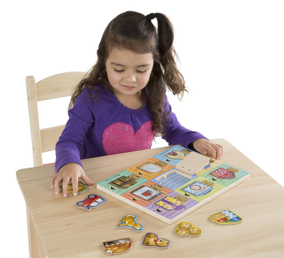 Melissa & Doug Fa készségfejlesztő játék, Mágneses bújócska tábla