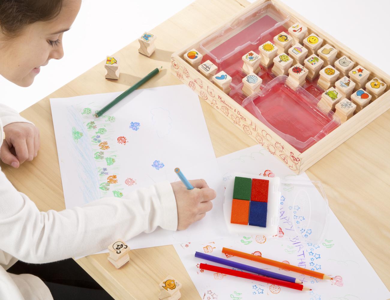 Melissa & Doug Fa nyomda készlet ceruzákkal, nagy méretű, kedvenceim
