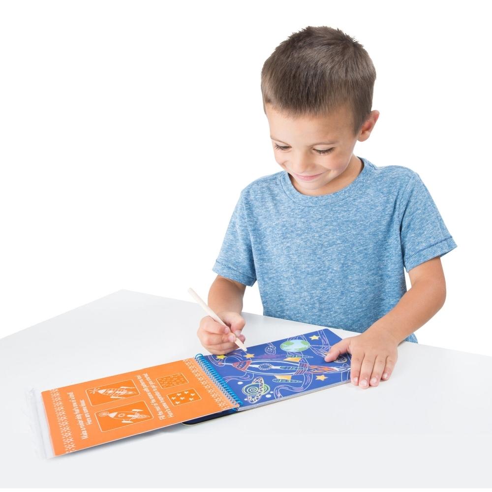 Melissa & Doug Kreatív játék, Képkarc füzet, járművek